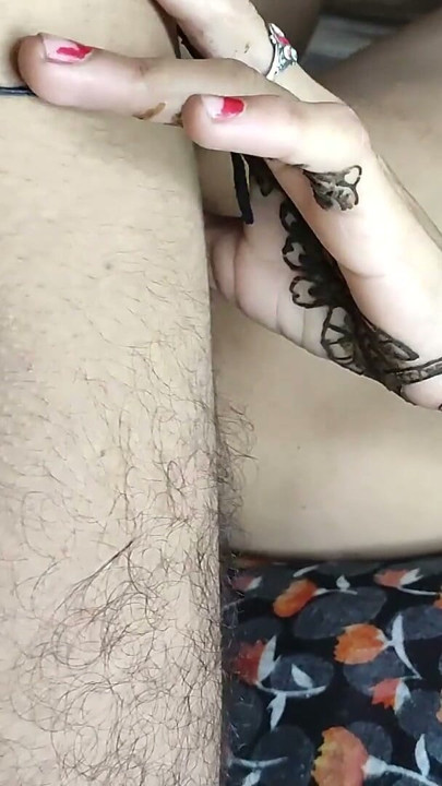 Desi BIG PUSSY and ANAL RUBBED of village girl sex in bedroom | Clip 3