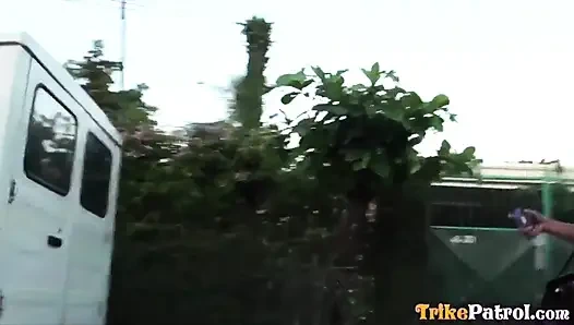 Sarışın Filipinli kadın femme fatale