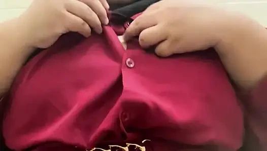 Seksi öğretmen işe gitmek için tanga giyiyor