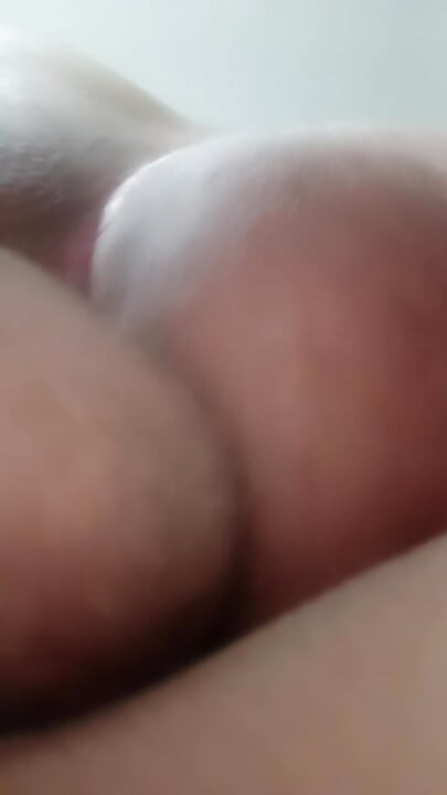 Cock with a big head and vein, leaves me open with pleasure and full of milk
