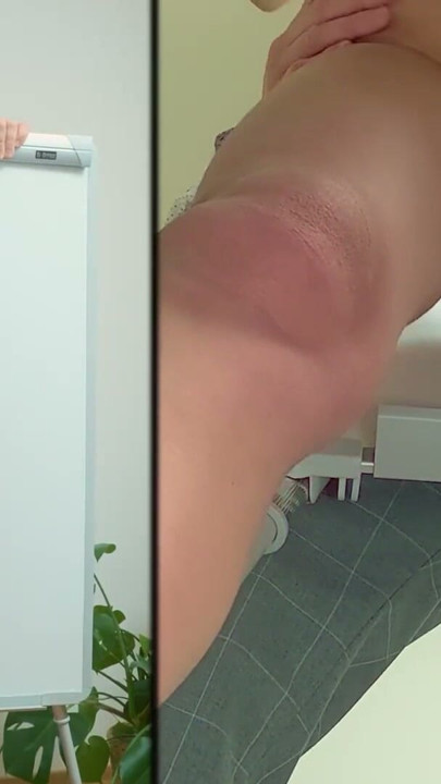 VIP4K. Mira cómo estas zorras cachondas follan y terminan cubiertas de semen en la oficina del oficial de préstamos | Clip 2