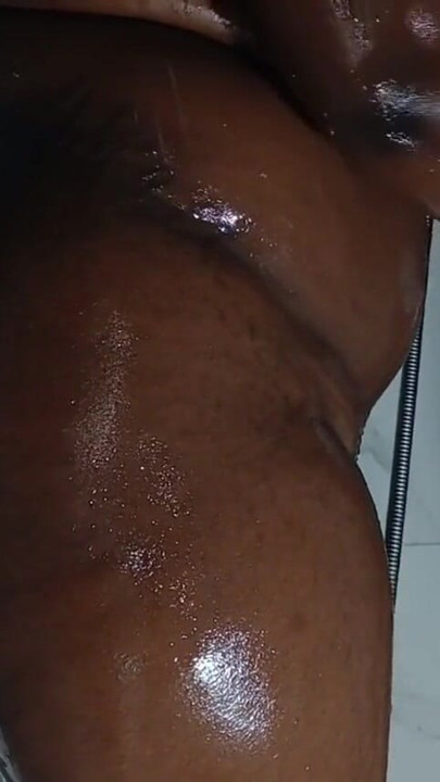 A shower, a nice blowjob from my lover, that makes me even more excited. | Clip 1