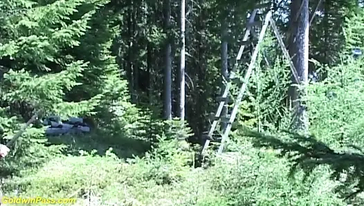 Extrem wilde deutsche outdoor-oktoberfest-gruppensex-orgie