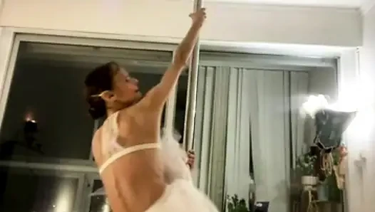 Tüm eyaletlerinde dansçı