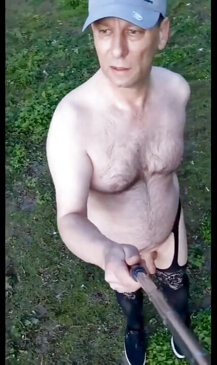 Вейхер в страпонах