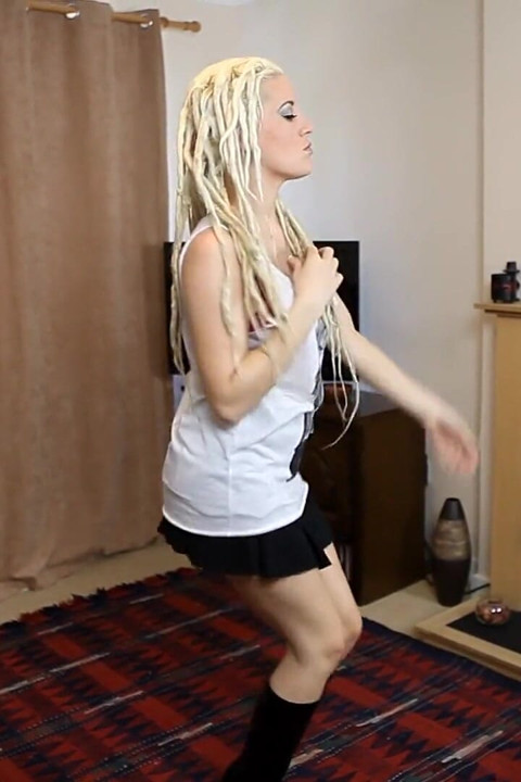 Elle B - Sexy Strip