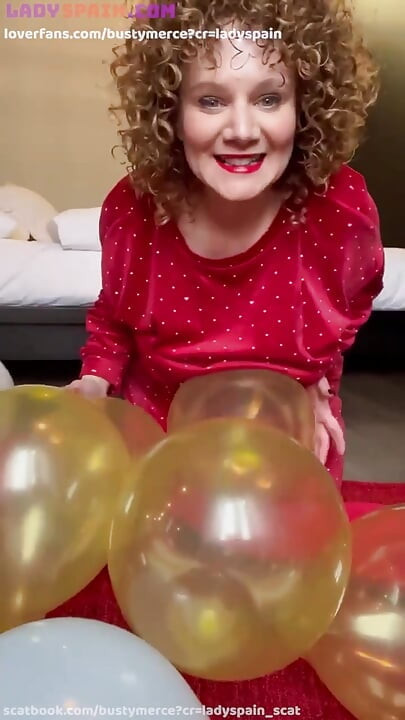Merce Masturbates with Balloons, She's Super Horny, Look at Her Pussy