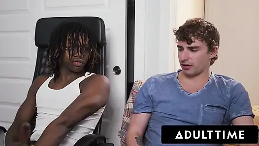 ADULT TIME - Gamer Ryan Jacobs & Roommate Jade Desire Turn Shoulder Massage Into Jerk Off Session