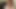Molliges mädchen mit dicken möpsen nimmt einen massiven schwanz in ihre nasse muschi