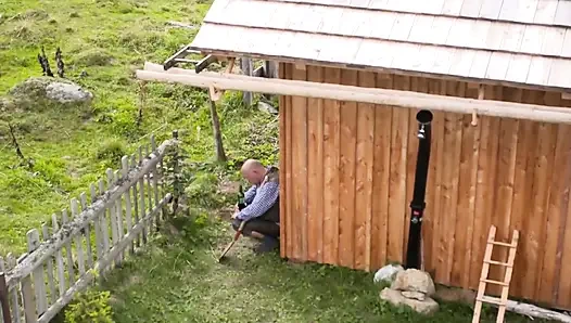 Schmutzige Brünette Leckt Arsch Und Wird Hart Geritten