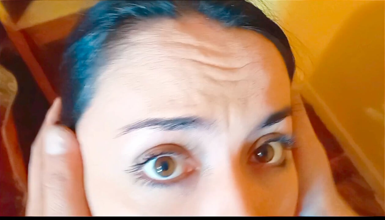 I fucked my stepmom while tidying up the room - POV