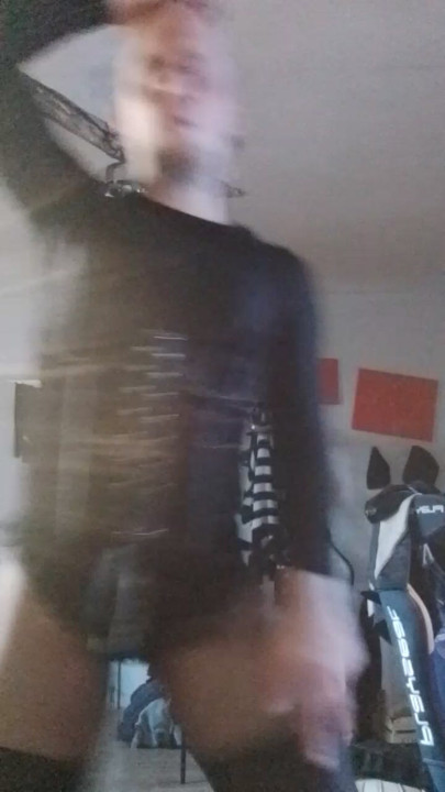 İlk yeni videom için dans
