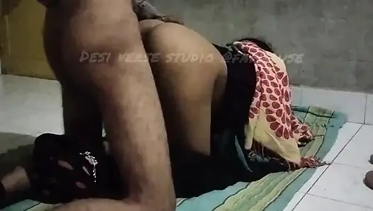 Gadis remaja india dientot habis-habisan sama kekasihnya