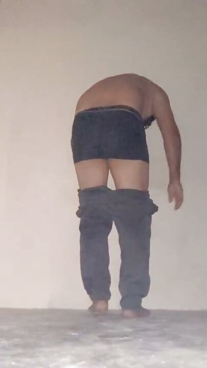 Showing his cut ass hole karachi bottom need gangbang