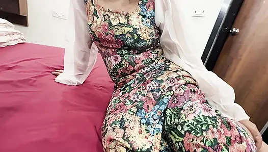 Bhabhi Ne Sone Ke Baad Blowjob Dena Chalu Ker Diya Hardcore Sex with Bhabhi