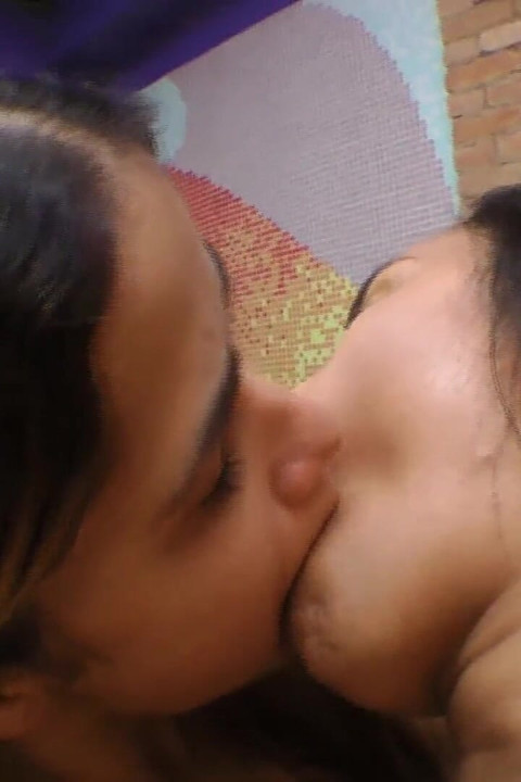 Hot Lesbian Deep Kisses with Liquid Orgasmus - Kiss Me Strong Sweet Babe