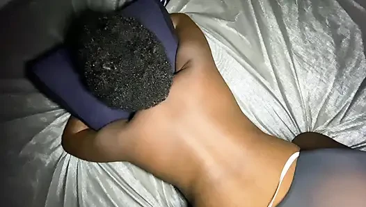 Married woman in transparencies gives herself to the black vergón while her husband is away