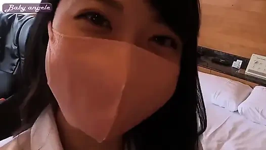 Telan sperma pertama kali. Wajah imut berantakan berujung - bagian1