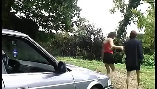 Zwei lesben werden von zwei Perversen gefickt.