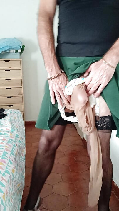 Crossdressing at home - Thursday 18:50