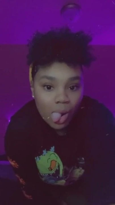 Pretty Thit Laya Twerking