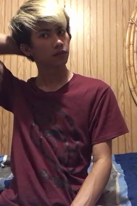 Очаровательная Xander сквиртует в большом беспорядке