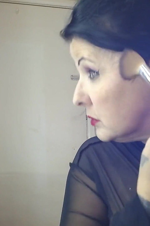 Büyük açık geniş esneyenler hazırlanıyor