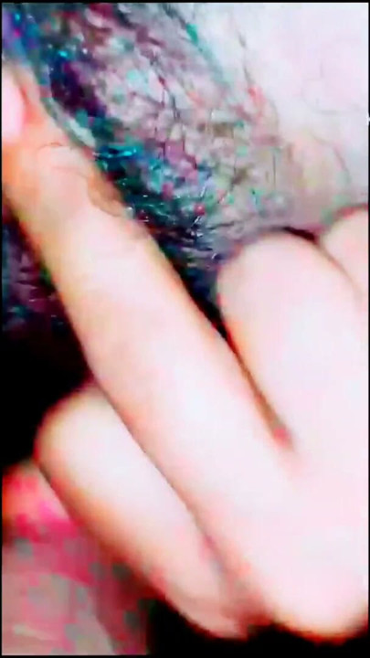 nice looking cute desi indian babay butyfull teenage girls masterbating | Clip 1