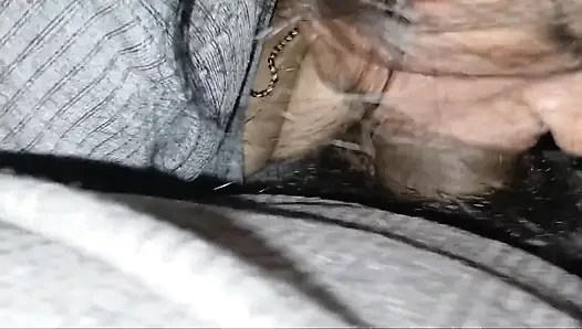 Üvey anne üvey oğluyla yatağı paylaşıyor