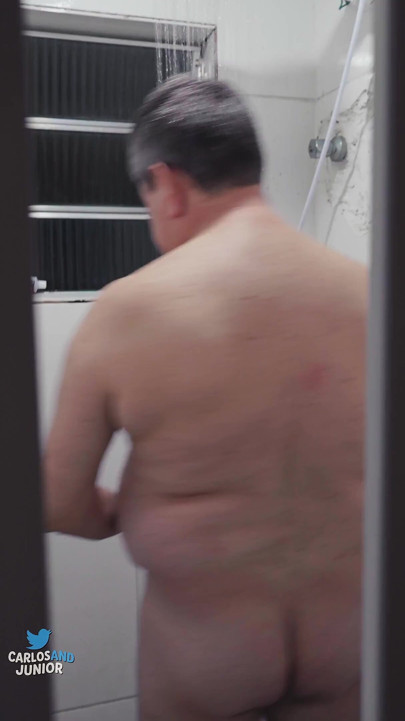 Daddy Carlos Taking a Shower