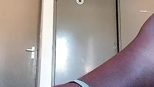 Losyon ve yastıkla kendimi sikiyorum