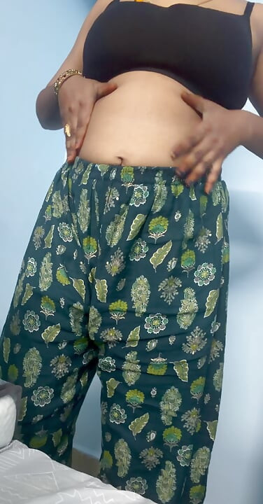 Aunty removing clothes