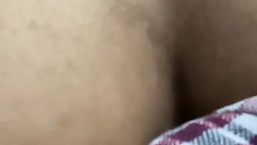 Возбужденная сводная сестра умоляет сводного брата трахнуть ее, пока родителей нет дома - Табу кримпай и сквирт-фестиваль 2026