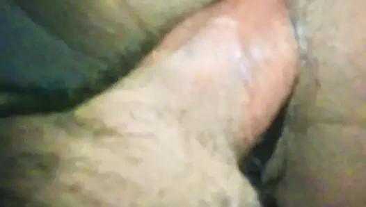 Aku lagi asik sama adik iparku sendiri, waktu kakakku lagi nggak di rumah, jadi aku kira aku lagi asik bersenang-senang