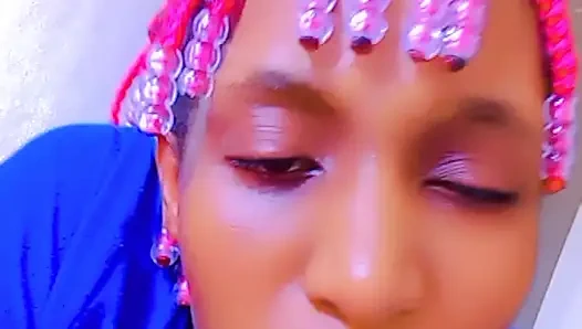 Ev yapımı yüz sikişi