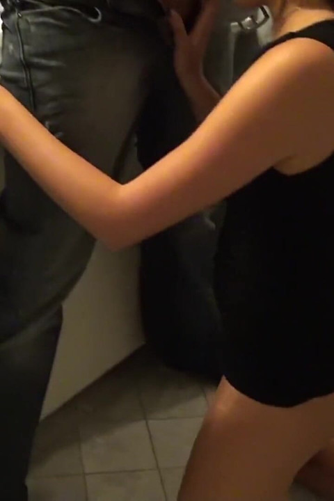 Real slut party - cewek hot rambut pirang nicole &danica diajak ngentot threesome & facial di luar ruangan setelah dientot habis-habisan di dalam mobil liar