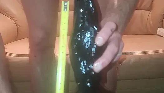 Ateşli eşcinsel twink noface twink x büyük oyuncaklarının üstüne çıkmayı seviyor