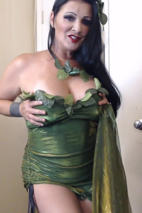 Slutty poison Ivy Tease