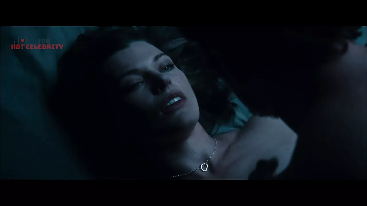 Milla Jovovich - 人群中的面孔 2011