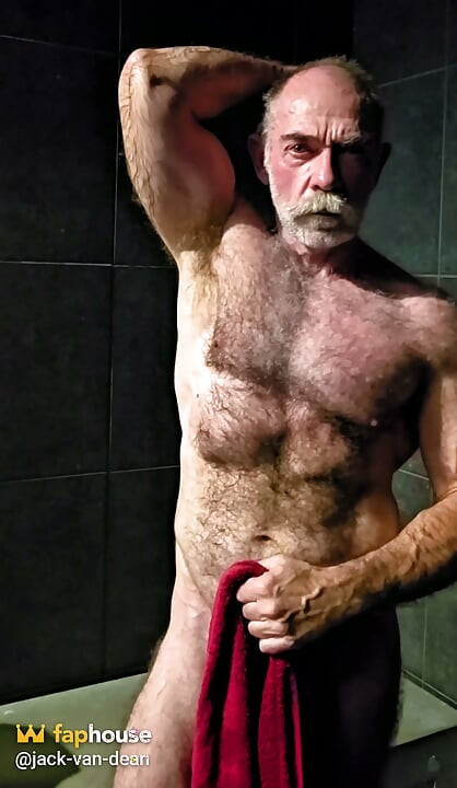 Hairy Dilf Showing Physique