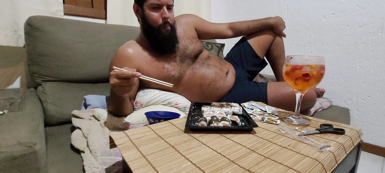 100-Piece Sushi Challenge: Completely Maxed Out & Bloated