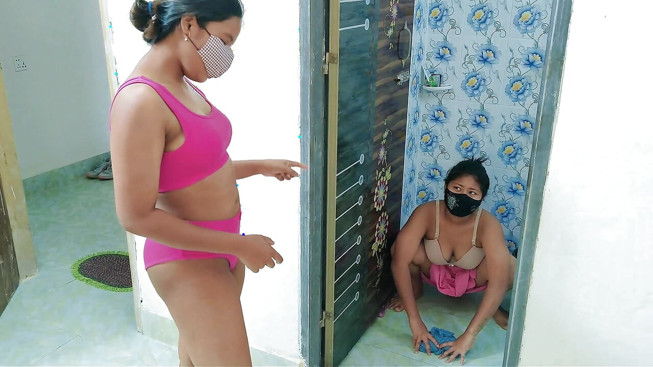 Hintli ateşli lezbiyen yenge ve hizmetçinin gizli affair__Tomato amcığı xxx