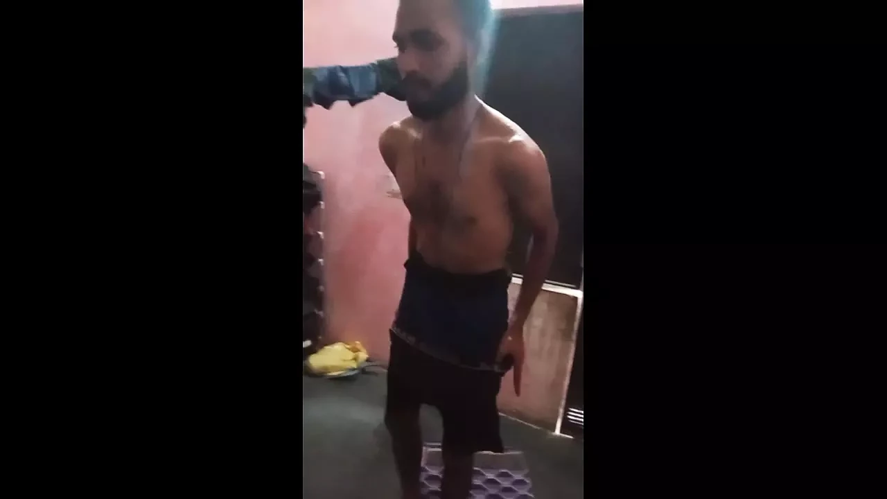 Novo garoto indiano xxx. Nova conversa suja xxx. Garoto sexy, olhar e corpo.