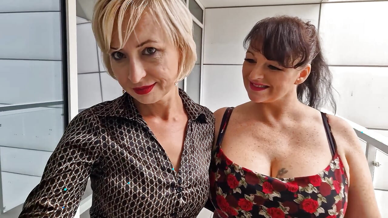 Mature, lusty lesbians in stockings