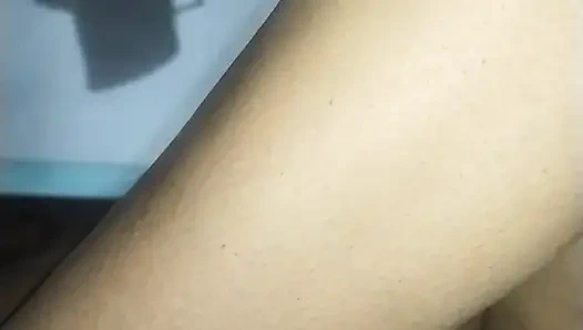 Desi hot bhabhi ki mast hokar apani chut ke chudai ke