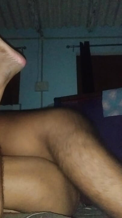 Bhabhi Ko mast hokar apani chut ke sath gand ko choda
