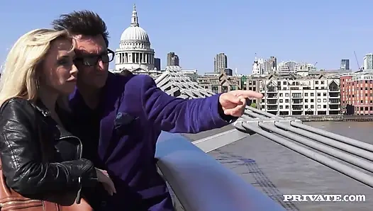 Karlie Simon gives a fat cock a wild pussy ride