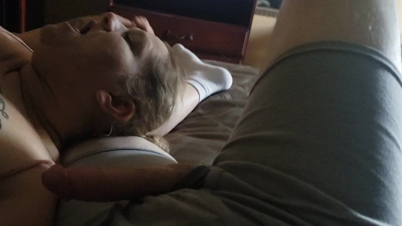 Ex gives a bj and gags
