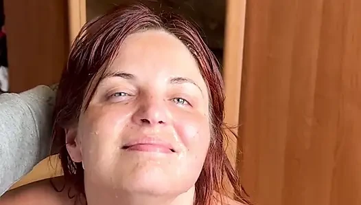 Im ganzen gesicht spucken - pOV