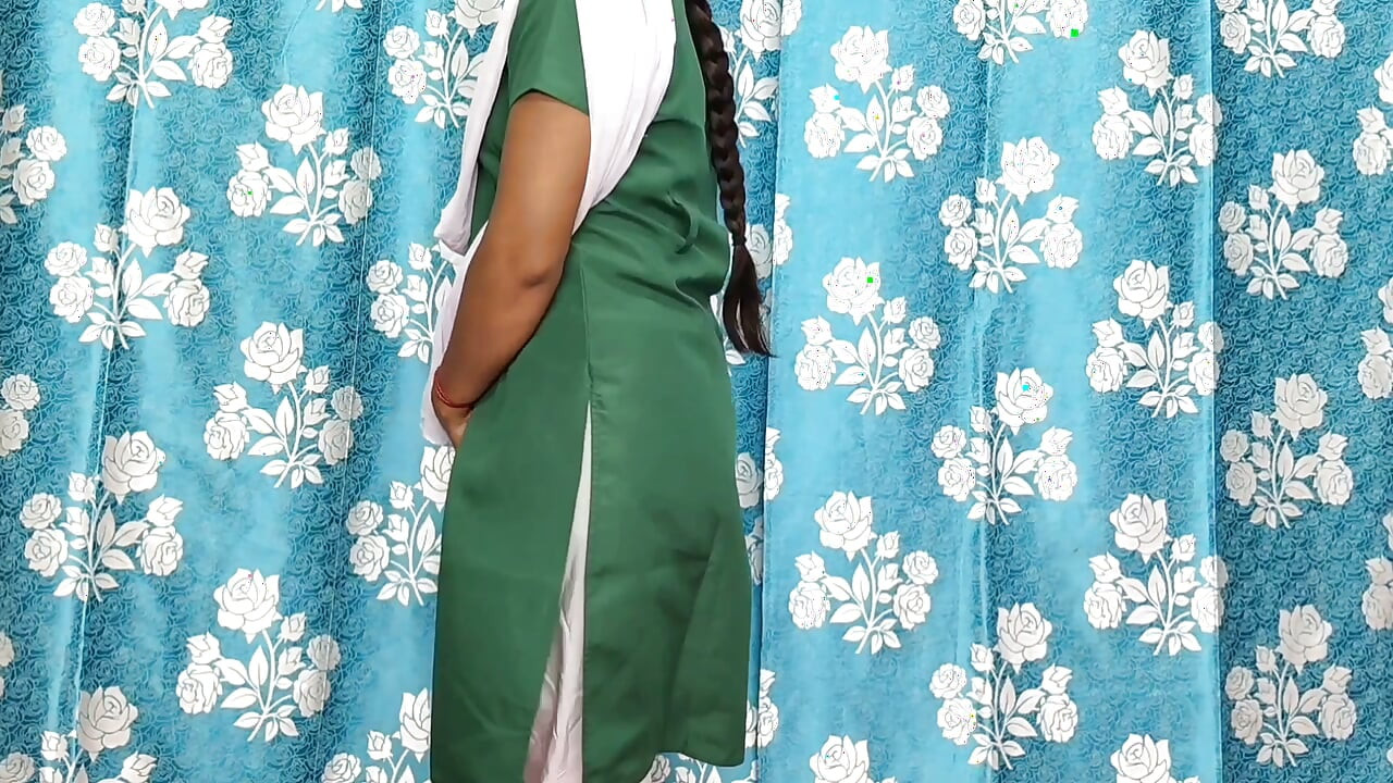 Garota indiana sexy de escola com bucetinha apertada no primeiro xxx